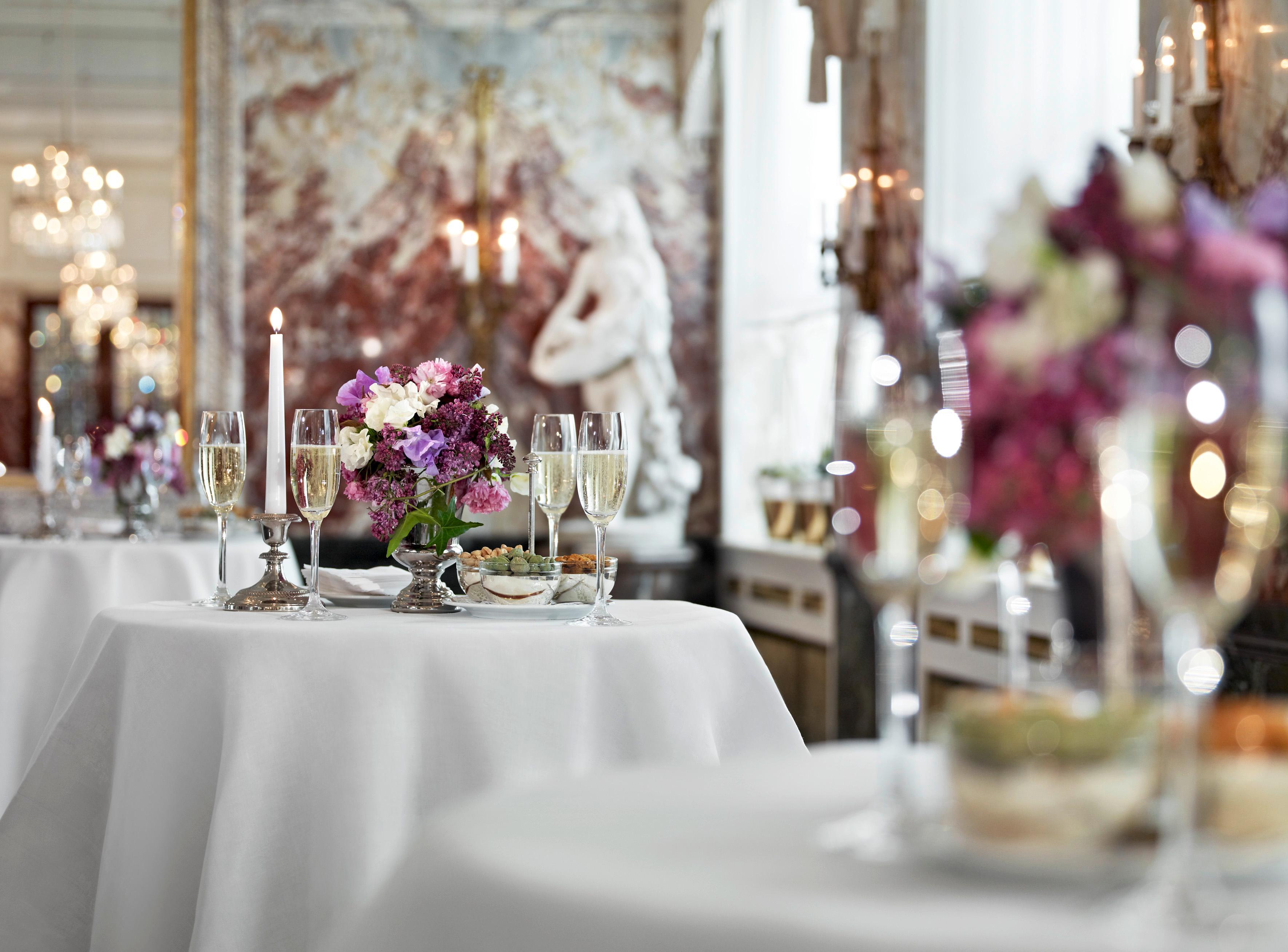 Hotel Sacher Wien Exterior foto The restaurant