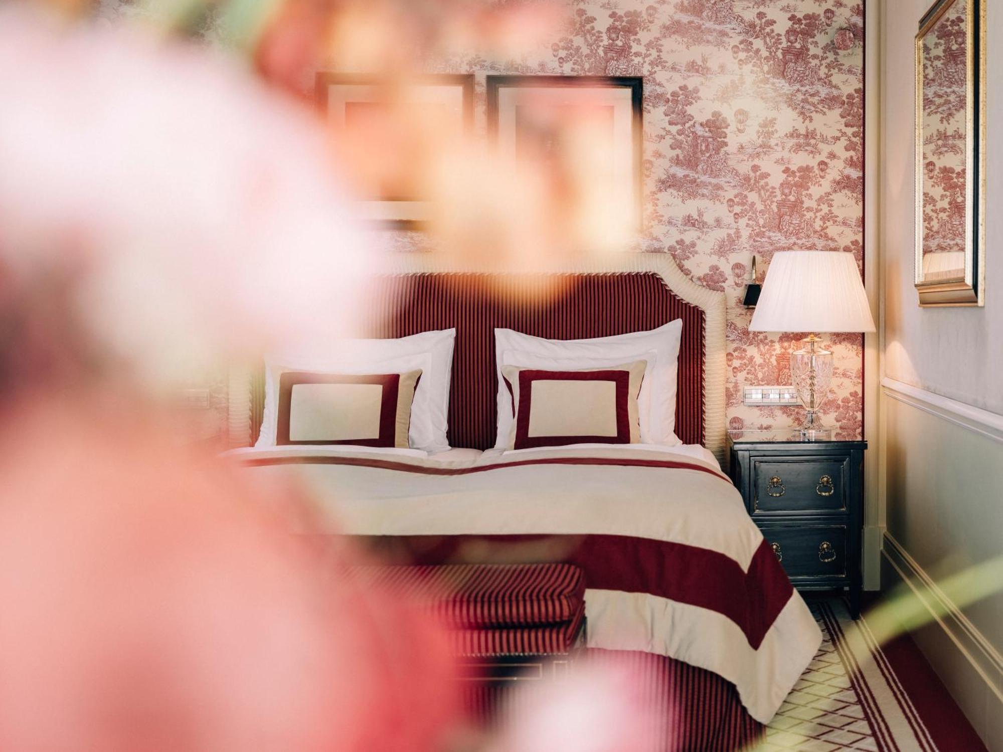 Hotel Sacher Wien Exterior foto A bedroom at the hotel